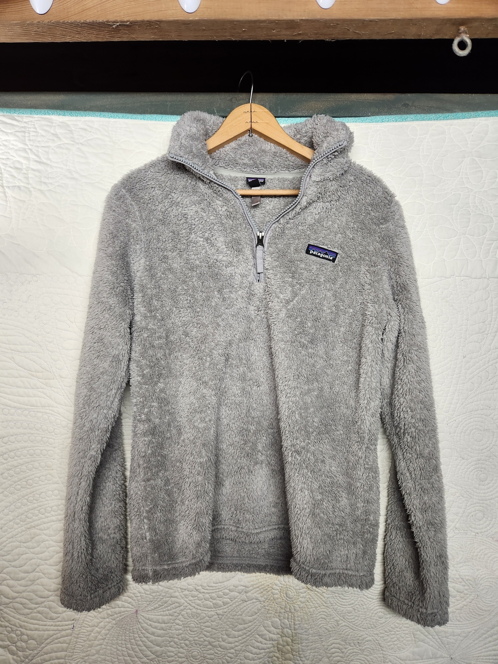 Patagonia Women’s Light Gray Plush V-Neck Pullover